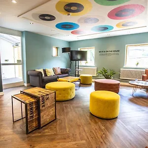 Capsule hotel Jonas, Sheffield