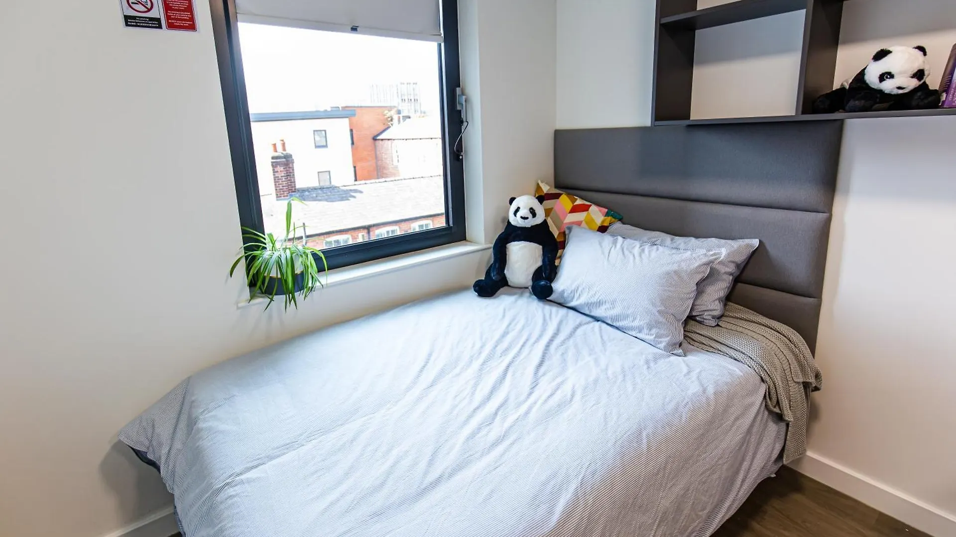 New Era Living - Private Rooms Next To Bramall Lane Sheffield Aparthotel